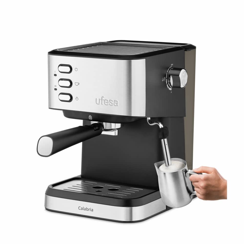 Cafetera Expresso Ufesa Calabria 1050w 1.5 L