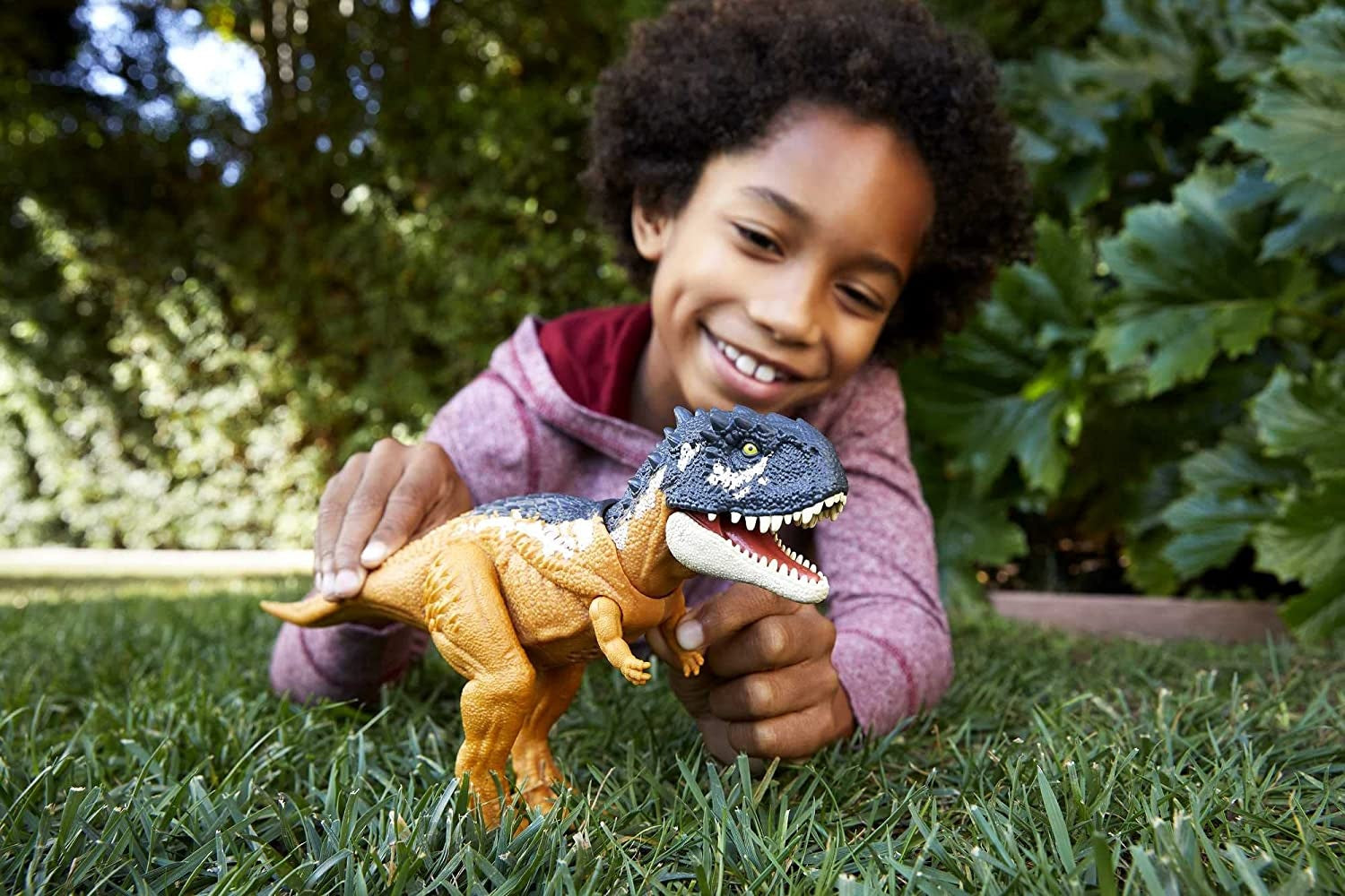 Jurassic World dinosaurio Skorpiovenator Ruge Y Ataca