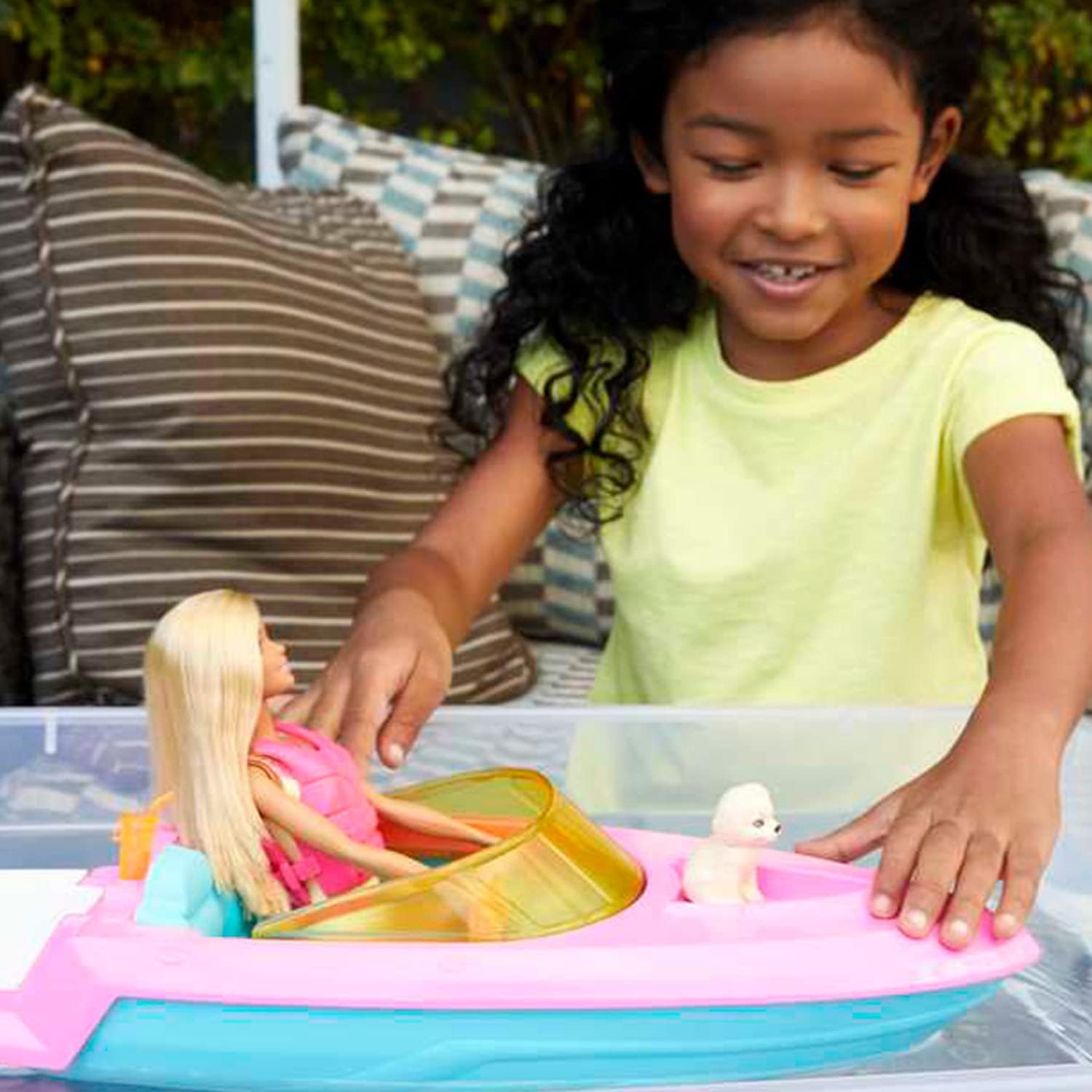 Muñeca Barbie Con Lancha Y Mascota Original